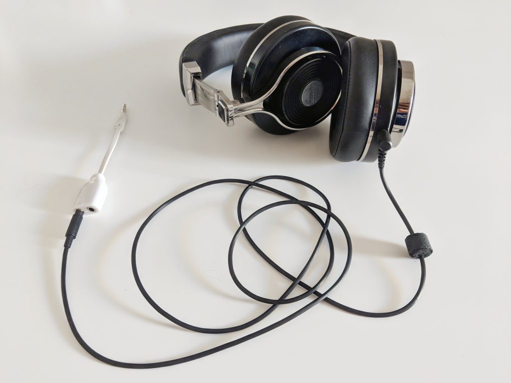Headphones and Earphone Splitter