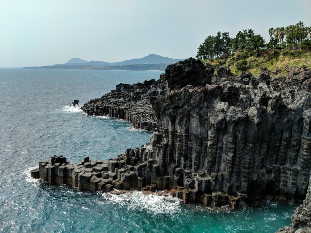 Daepo Jusangjeolli Cliff