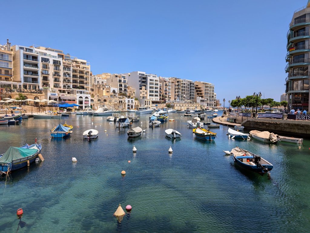 Spinola Bay, Malta