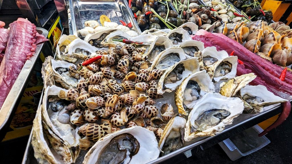 Ho Thi Ky Flower Market Snails
