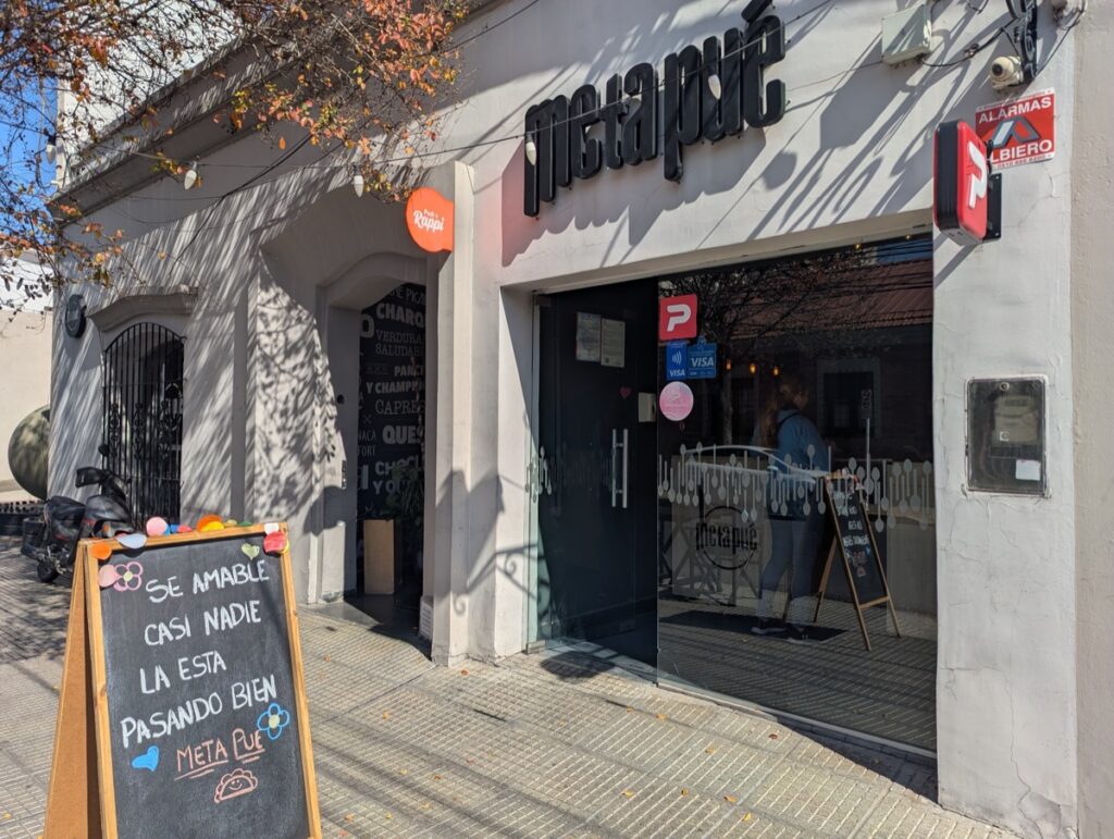 Meta Pue Restaurant