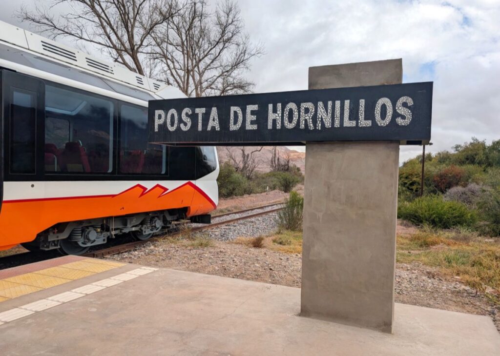 Tren Solar Posta De Hornillos Sign